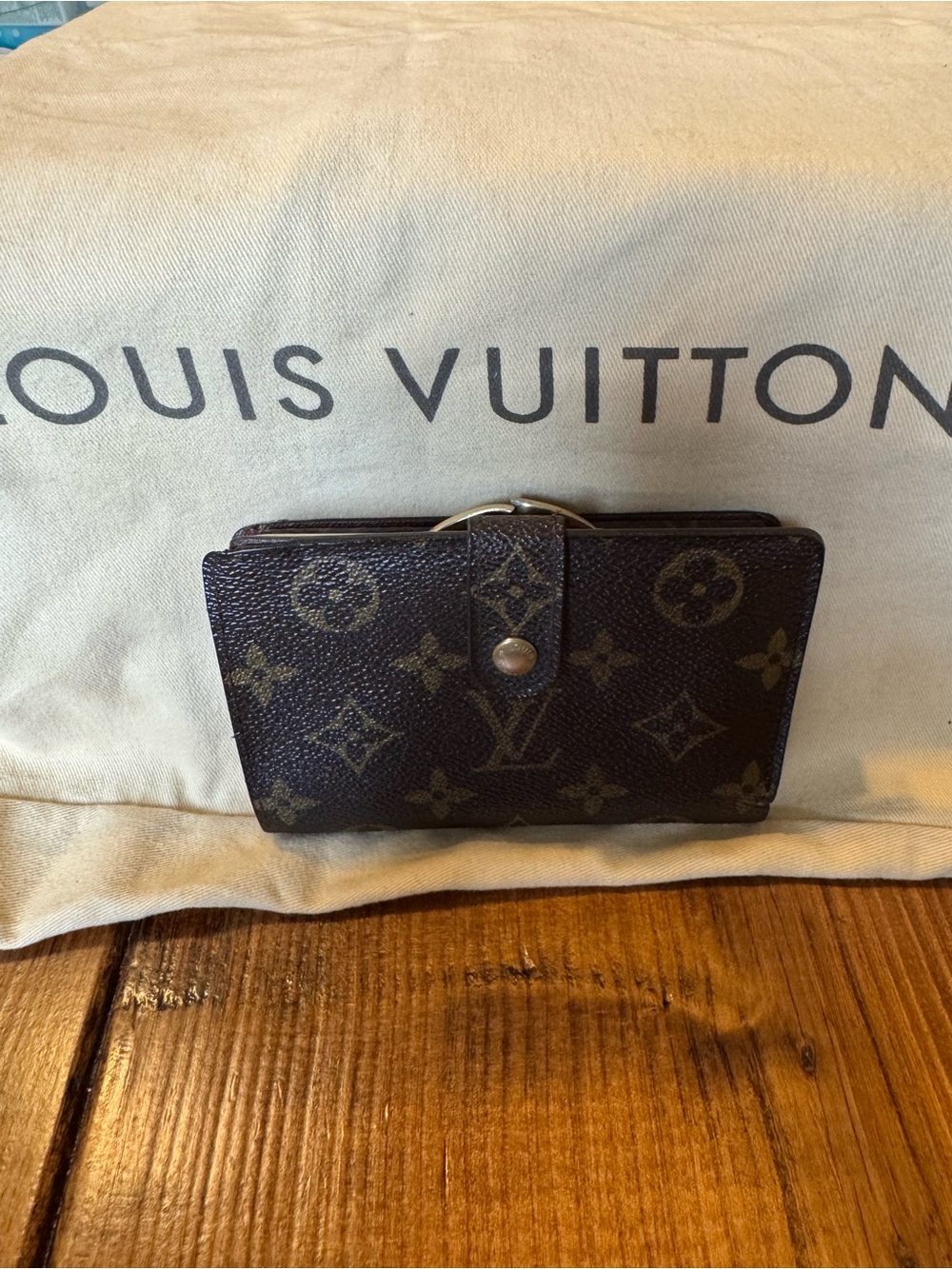 Louis Vuitton Vintage Monogram Kisslock Compact Wallet